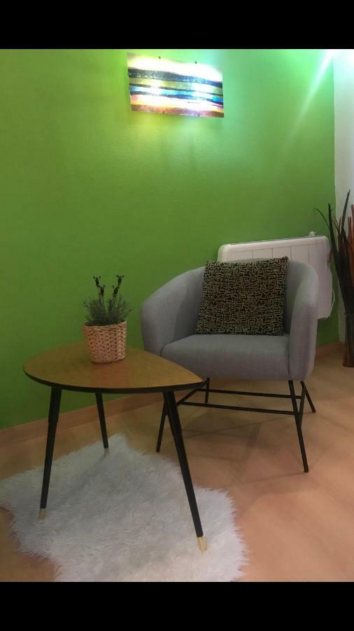 Apartamento En Corrala Madrid Exterior photo